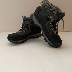 Merrell Gray and Black Winter Boots, Women’s Size 7